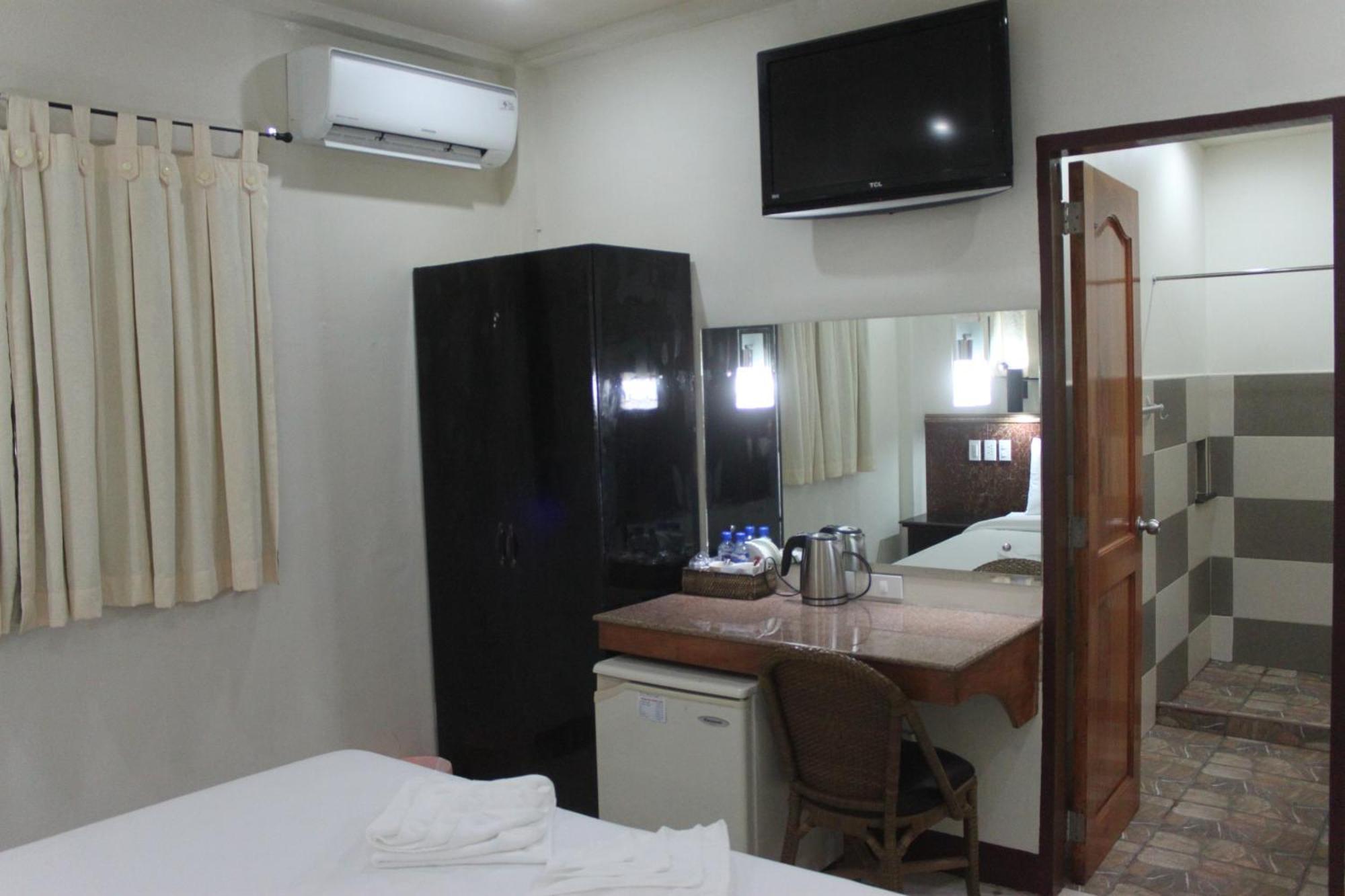 Lost Horizon Beach Dive Resort Bohol Extérieur photo
