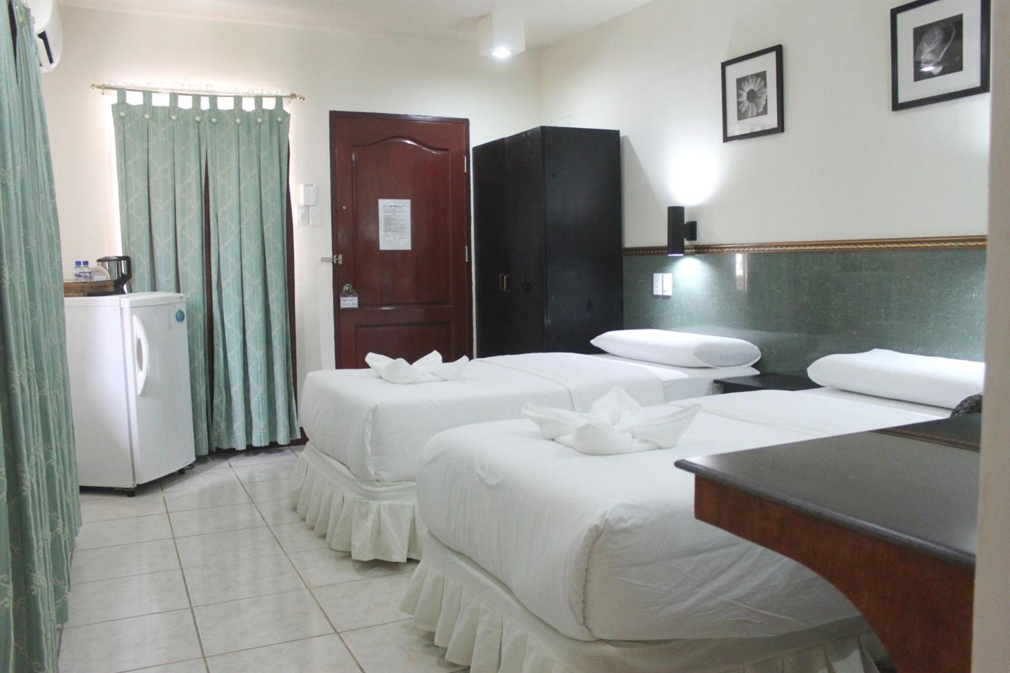 Lost Horizon Beach Dive Resort Bohol Extérieur photo